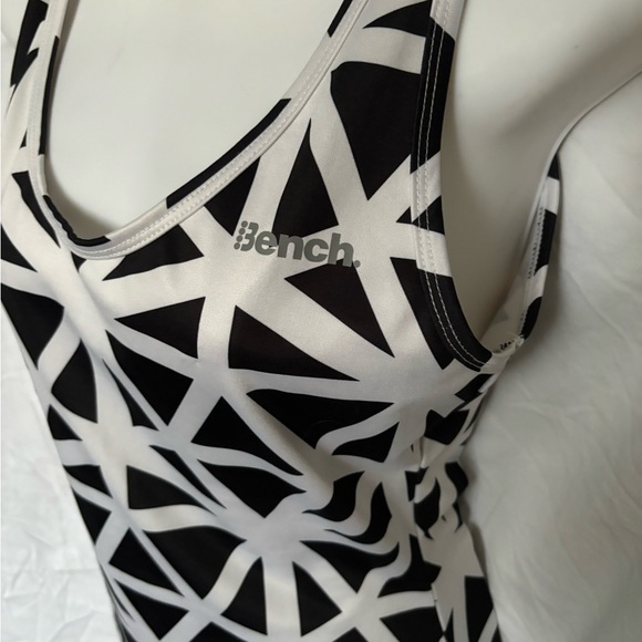 Bench tank top, small S , - Picture 4 of 5